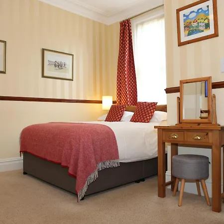 The Waves Bed & Breakfast Scarborough Exterior photo