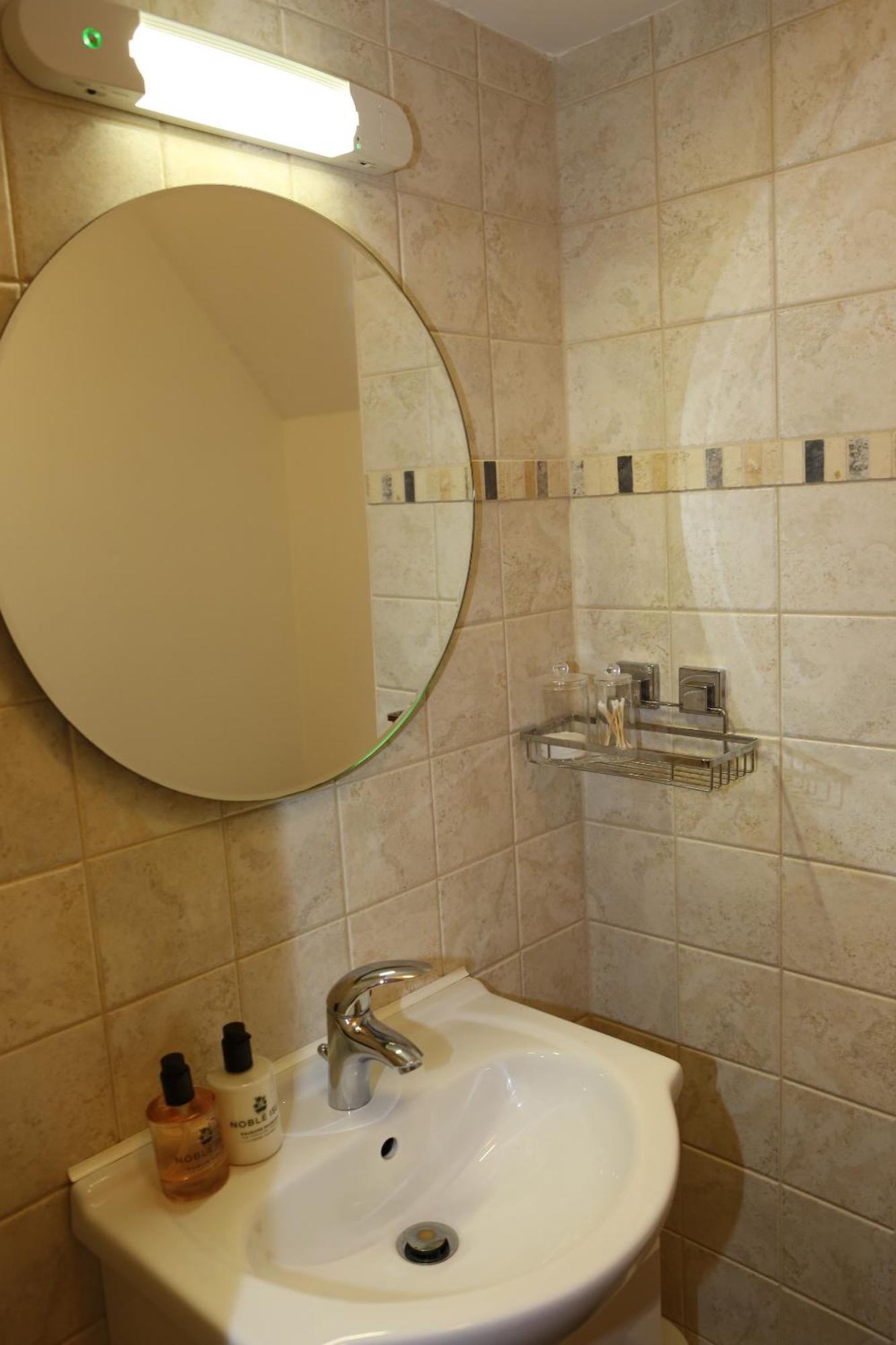 Bed and breakfast The Waves 4*